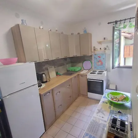 Mit Balkon Und Terrasse Apartman